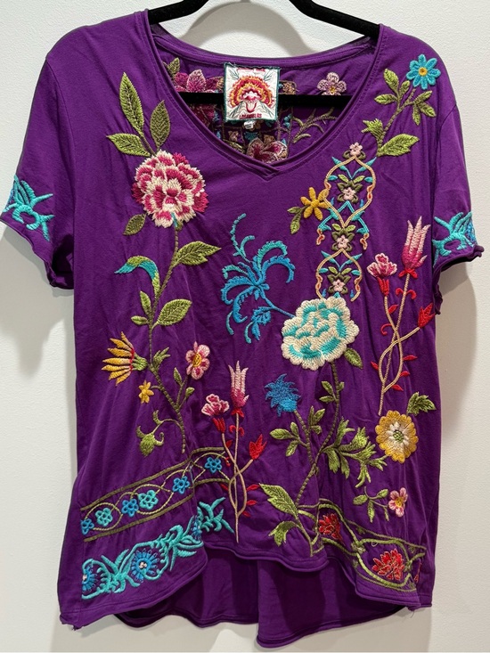 Johnny Was Tops - Johnny Was Embroidered Purple Boho Top Floral V-Neck Short Sleeve Medium